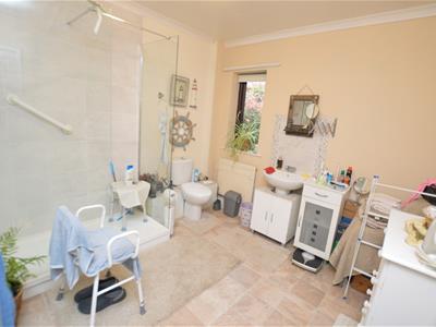 Annexe Bathroom